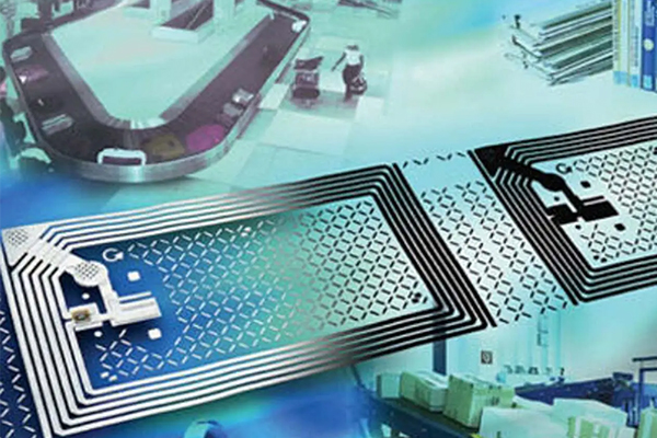 What are the advantages of RFID tags