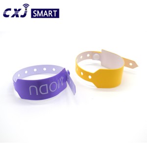 Children Tracking Wearing Soft PVC NFC RFID Wristband