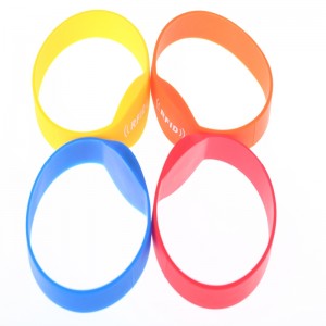 Waterproof Rewritable NFC Silicone Wristband RFID Bracelet