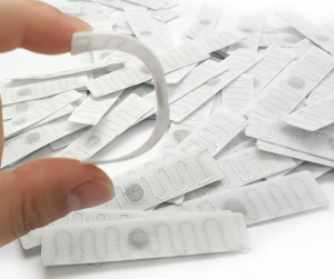 Customizable Flexible textile washable UHF RFID laundry label