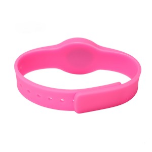 Waterproof RFID Silicone Wristband Adjustable For Outdoor Sports